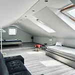 Nyaralohaz Casa de Férias Balatonalmádi